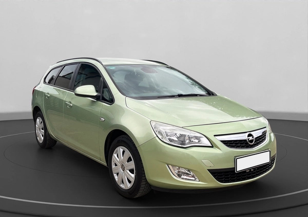 Opel Astra cena 25900 przebieg: 200000, rok produkcji 2011 z Twardogóra małe 254